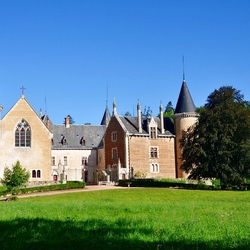 Jigsaw puzzle: Castle in Burgundy