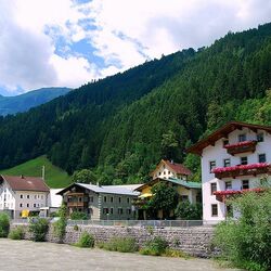 Jigsaw puzzle: Tyrolean village