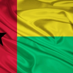 Jigsaw puzzle: Guinea-Bissau flag