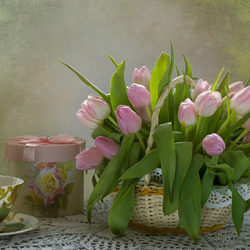 Jigsaw puzzle: Tulips with tea