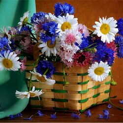 Jigsaw puzzle: Flower basket