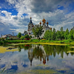 Jigsaw puzzle: Temple in the village of Zhestylevo