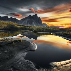 Jigsaw puzzle: Dawn in the mountains of Iceland