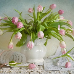 Jigsaw puzzle: Tulips and notes