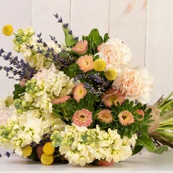 Jigsaw puzzle: Flowers in a bouquet