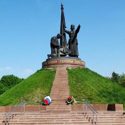 Jigsaw puzzle: Monument of military glory in Cheboksary