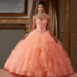 Jigsaw puzzle: Ball gown