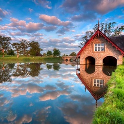 Jigsaw puzzle: Boat house