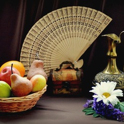 Jigsaw puzzle: Still life with a fan