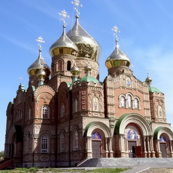 Jigsaw puzzle: Vladimirsky Cathedral in Lugansk