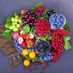 Jigsaw puzzle: Berries and fruits