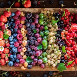 Jigsaw puzzle: Pile of berries
