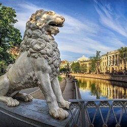 Jigsaw puzzle: Lions, bridges and canals