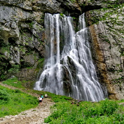Jigsaw puzzle: Gegsky waterfall Abkhazia