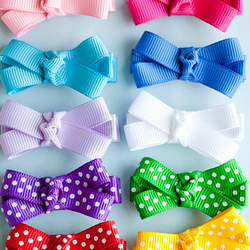 Jigsaw puzzle: Such differently identical bows