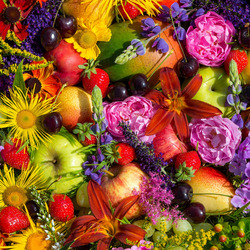 Jigsaw puzzle: Floral and berry mix