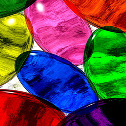 Jigsaw puzzle: Multicolored glass