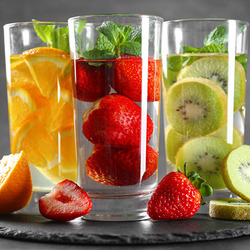 Jigsaw puzzle: Fruit drinks