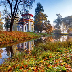 Jigsaw puzzle: The quiet charm of autumn