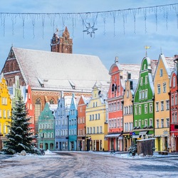 Jigsaw puzzle: Streets of Landshut in winter