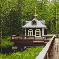 Jigsaw puzzle: Chapel at the source of the Volga