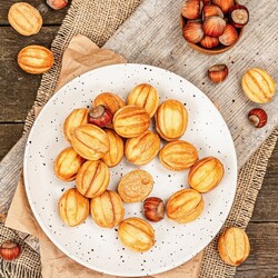 Jigsaw puzzle: Nuts