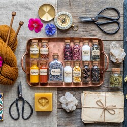 Jigsaw puzzle: Fragrances and threads