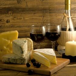 Jigsaw puzzle: Still life with cheese and wine