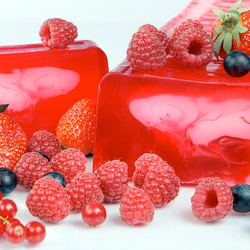Jigsaw puzzle: Berry soap