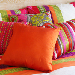 Jigsaw puzzle: Colored pillows