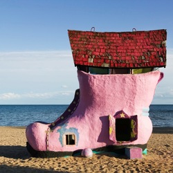 Jigsaw puzzle: House in the sand