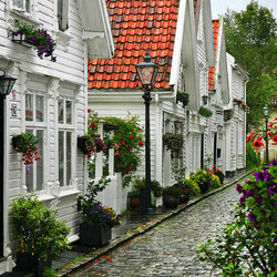 Jigsaw puzzle: A charming street in Stavanger