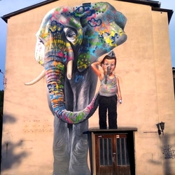 Jigsaw puzzle: Paintings by street artists
