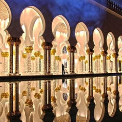 Jigsaw puzzle: Mosque in Abu Dhabi