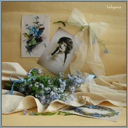 Jigsaw puzzle: Girl with forget-me-nots