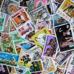 Jigsaw puzzle: World stamps