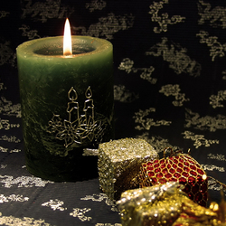 Jigsaw puzzle: Path to the candle
