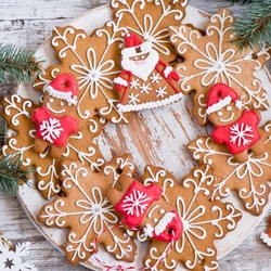 Jigsaw puzzle: New Year sweets