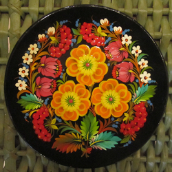 Jigsaw puzzle: Petrikov painting on plates