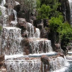 Jigsaw puzzle: The power of the waterfall