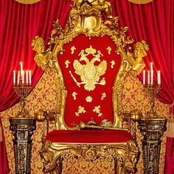 Jigsaw puzzle: Royal throne