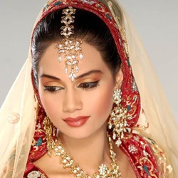 Jigsaw puzzle: Indian beauty