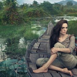 Jigsaw puzzle: Angelina Jolie