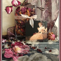 Jigsaw puzzle: Still life with withered roses
