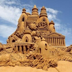 Jigsaw puzzle: Sand sculptures