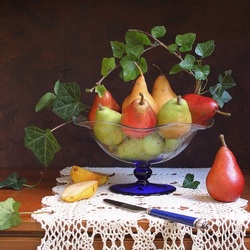 Jigsaw puzzle: Vase with pears
