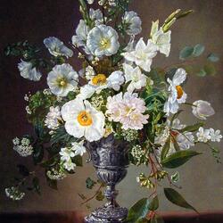 Jigsaw puzzle: White bouquet in zinc vase
