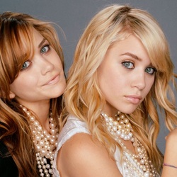 Jigsaw puzzle: Olsen sisters