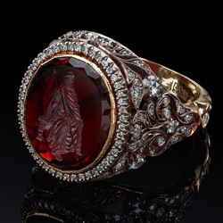 Jigsaw puzzle: Ring with garnet and diamonds
