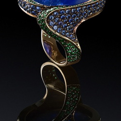 Jigsaw puzzle: Sapphire ring